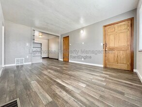 Building Photo - 1212 Ottillia St SE