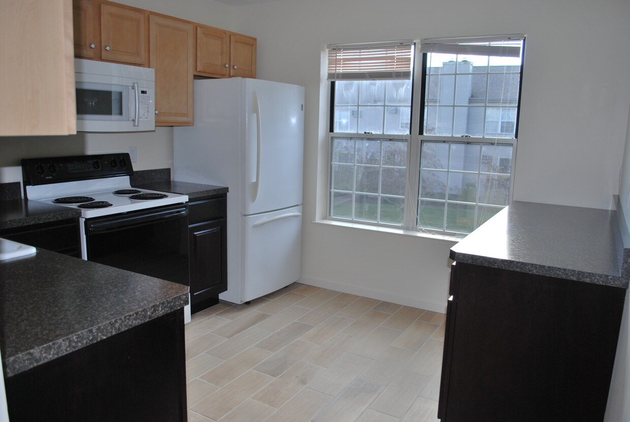 24 Taft Pointe, Waterbury, CT 06708 Condo for Rent in Waterbury, CT