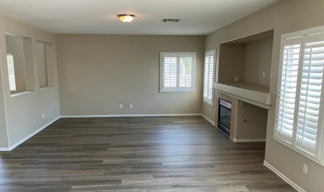 Foto del edificio - 8832 Rising Pebble Ct