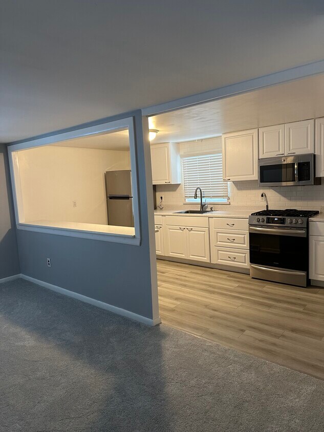 Foto principal - 219 E Knight Ave