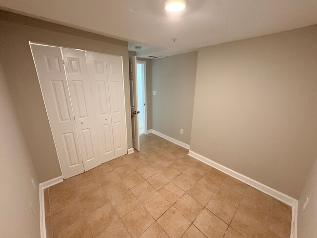 Building Photo - 2026 Move-In Special – $500 LEASE SIGNING BONUS!! Renovated 3-Bedroom Apartment in Prime SE DC Lo...
