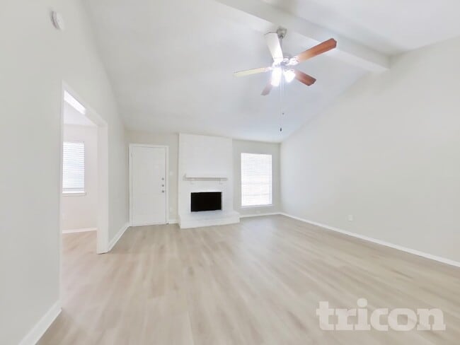 Building Photo - 4511 Burkegate Dr