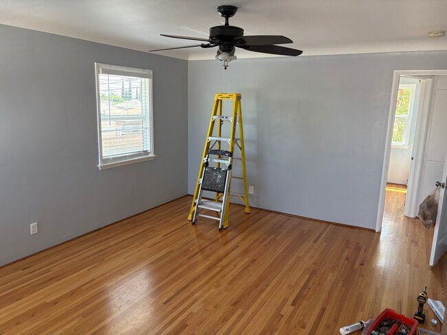 Building Photo - 403 N 19th St
