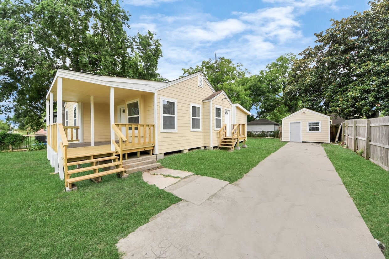 Primary Photo - 608 Thomas Ave