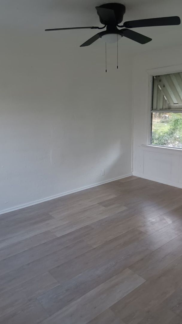 Foto del edificio - 4730 Galveston St