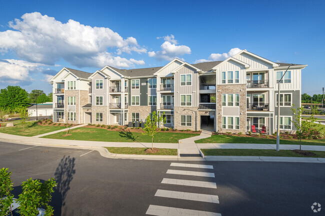 Building Photo - Ascend Brightleaf Apartments