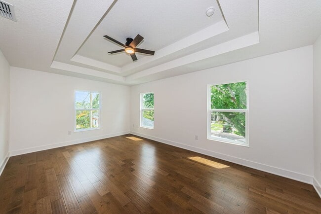 Foto del edificio - 1701 25th Ave N