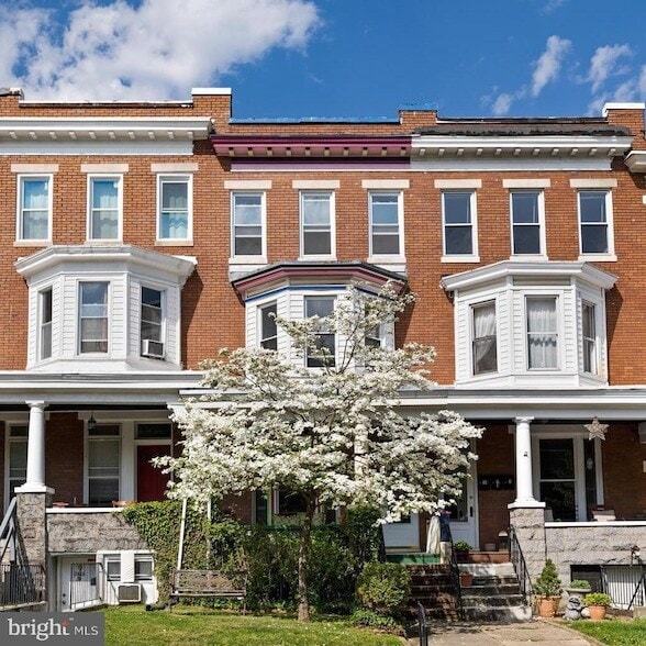 Primary Photo - 3030 Guilford Ave