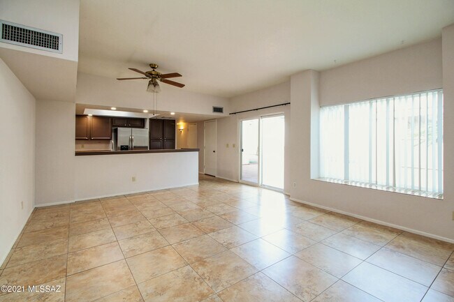 Building Photo - 4465 E Mossy Brook Pl