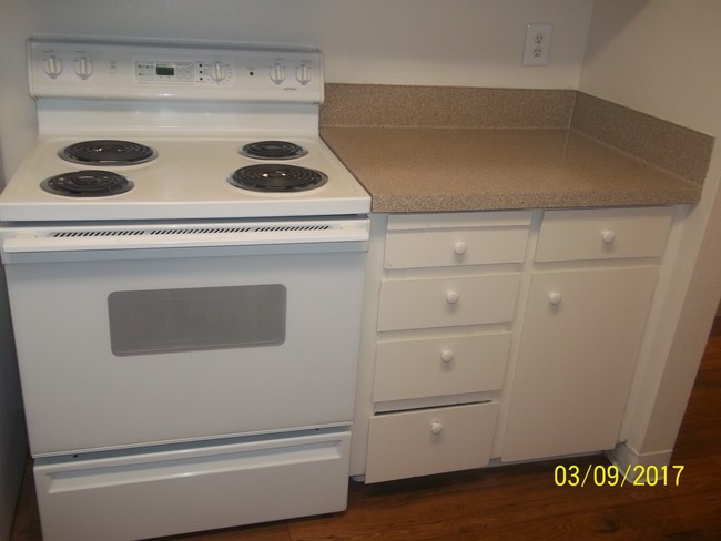 Building Photo - Brookwood Apartments