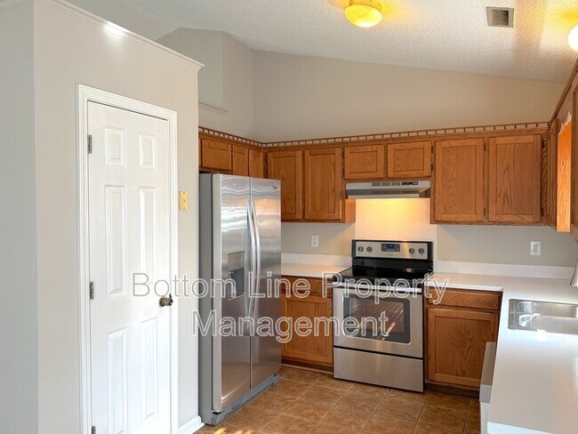 Foto del edificio - 6228 Cottageville Ln