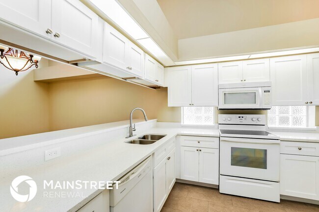 Building Photo - 17890 Bermuda Dunes Dr