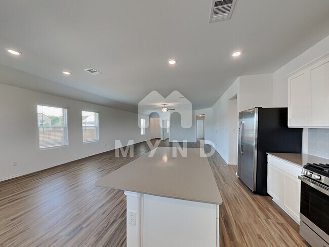 Building Photo - 295 George Neggan Ln
