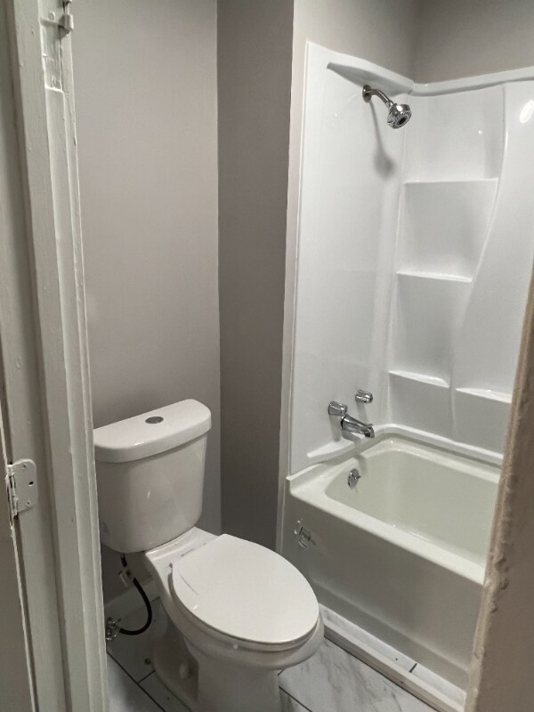 Foto del edificio - 3903 E 35th St