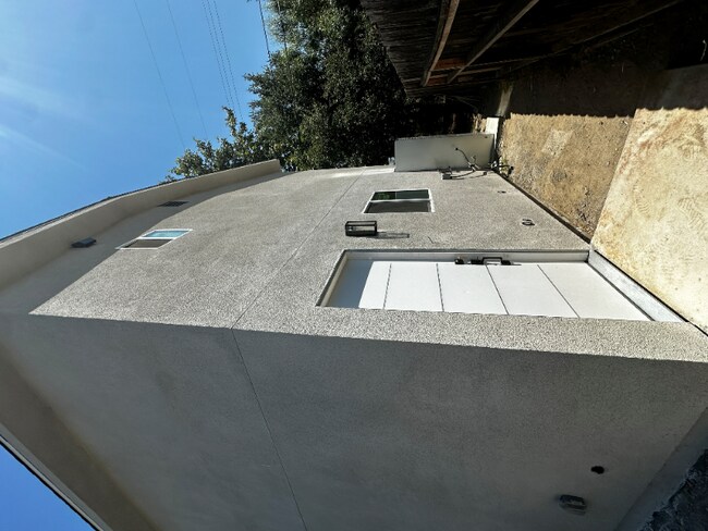 Building Photo - 6478 Mary Ellen Ave