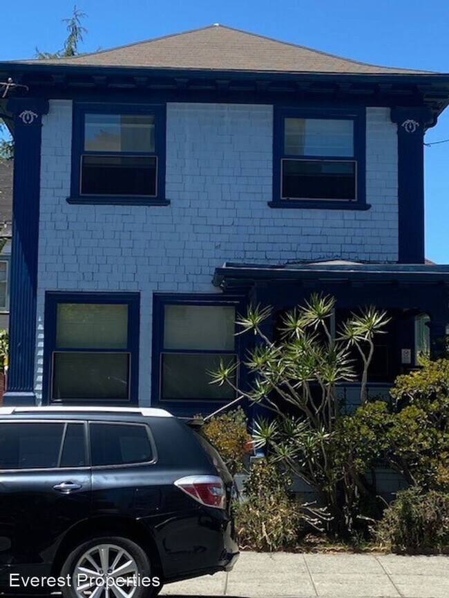 Building Photo - 6 br, 2 bath House - 2432 Milvia St.