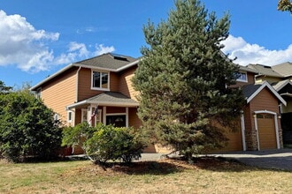 Building Photo - 21012 33rd Pl W