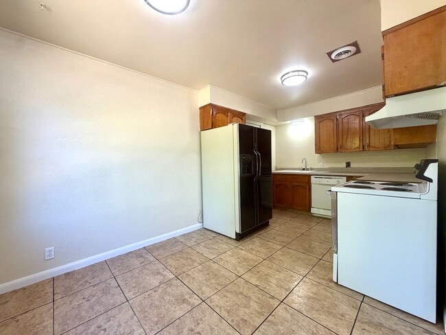 Photo - 8020 N St Johns Ave Townhome