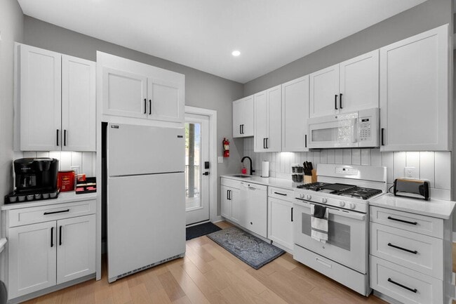 Photo - 1017 Euclid St NW Apartment