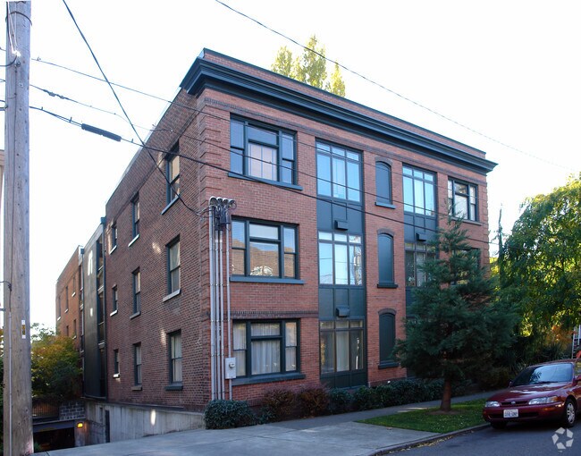 Highland Court Apartments 1216 1st Ave W Seattle WA 98119 Highland Court Apartments 1216 1st Ave W Seattle WA 98119