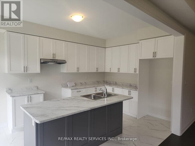 Building Photo - 69 Durham Ave