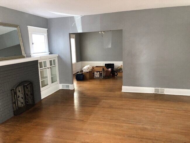 Building Photo - 85 Traymore St