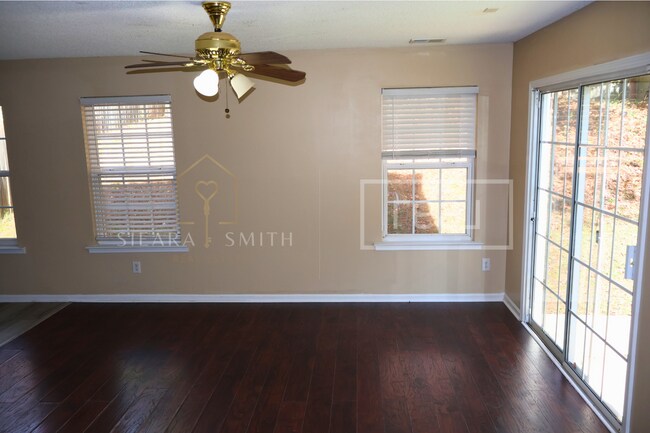 Foto del edificio - 6013 Silkwater Ct