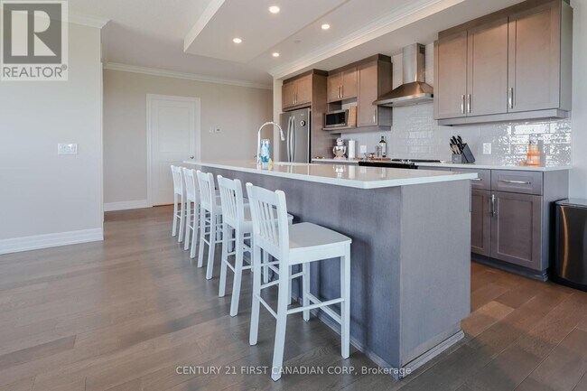 Photo du bâtiment - 460-460 Callaway Rd
