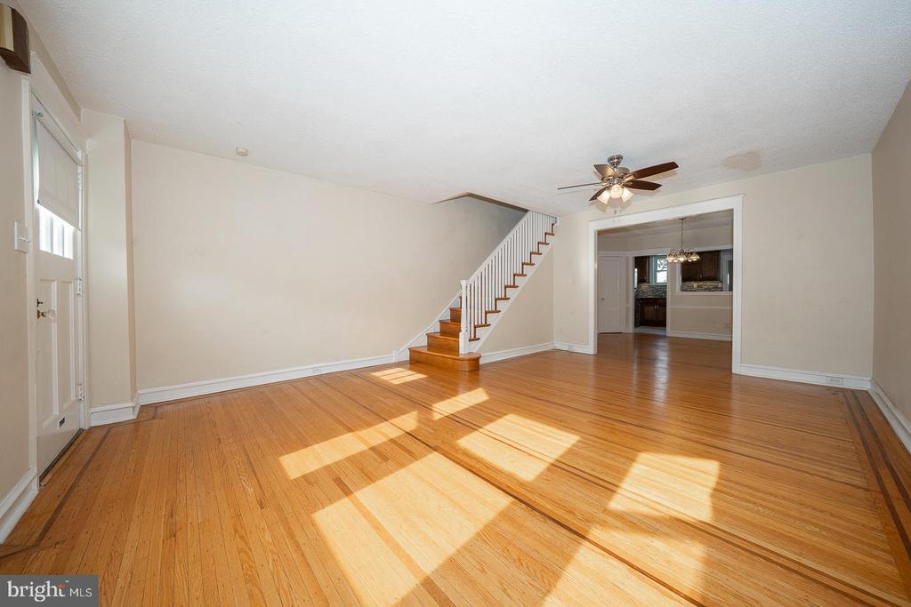 Primary Photo - 125 N Cedar Ln