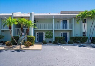 Building Photo - 1400 Mineo Dr