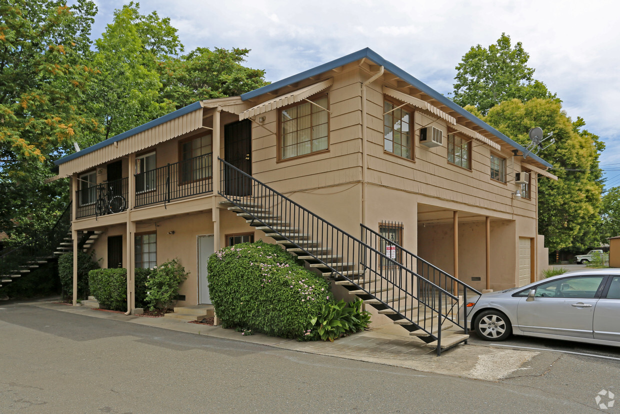 Building Photo - The McWelsh Apartments