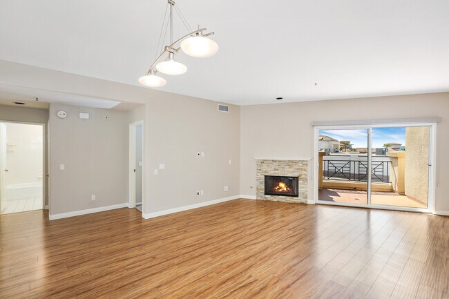 Photo - 200 Pacific Coast Hwy Apartment