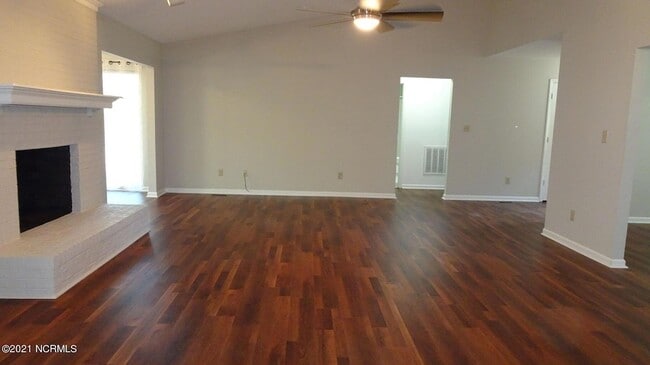 Foto del edificio - 1410 Monticello Dr