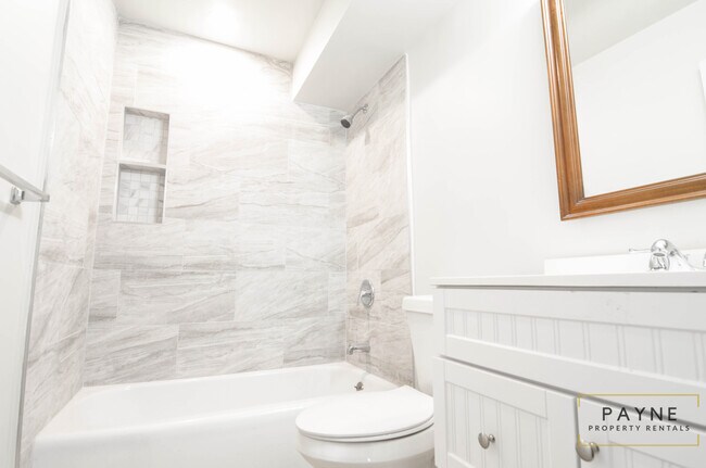Building Photo - 4217 Rosemont Dr