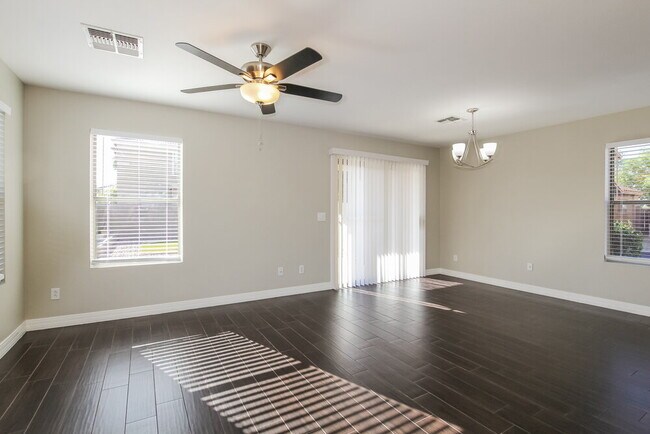 Foto del edificio - 8264 W Purdue Ave