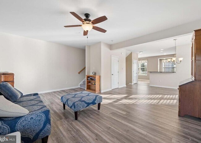 Building Photo - 10367 Lantern Ln