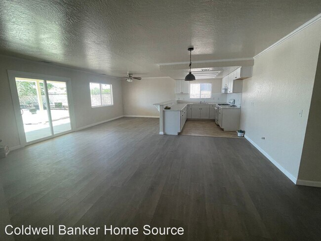 Building Photo - 3 br, 2 bath House - 14151 Topmast Dr.