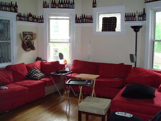 Foto del edificio - 87 Gardner St