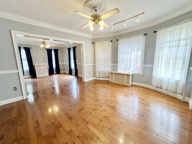 Foto del edificio - Beautiful 3 BR 1.5 BA Leominster SFH
