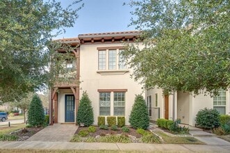 Building Photo - 528 Sandy Ln