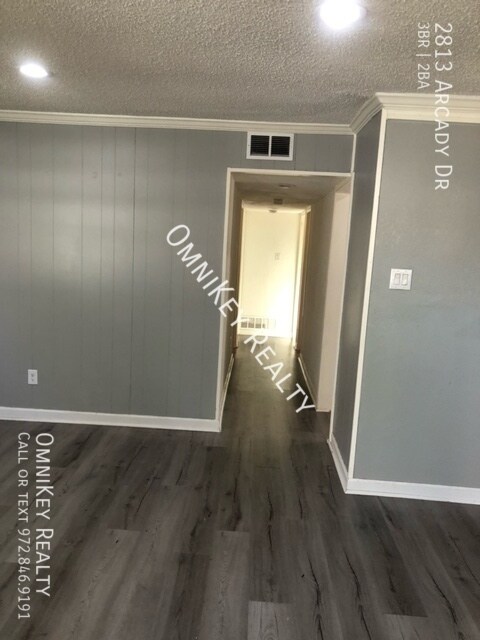 Building Photo - 2813 Arcady Dr