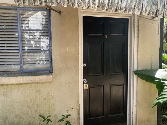 Foto del edificio - 729 E Jefferson St