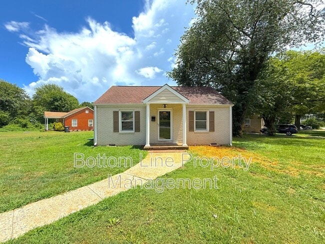 Photo - 516 Concordia Ave House