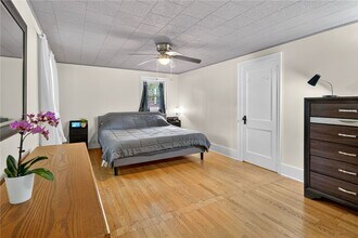 Building Photo - 204 Roat St