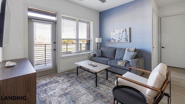 Foto del edificio - 1345 E 15th St