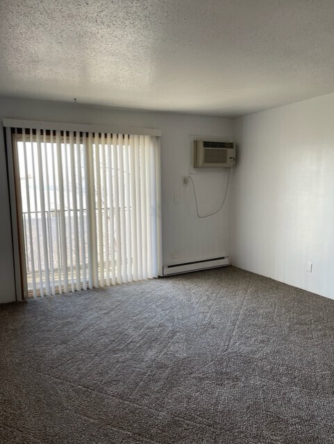 Foto del edificio - Crossroad Apartments