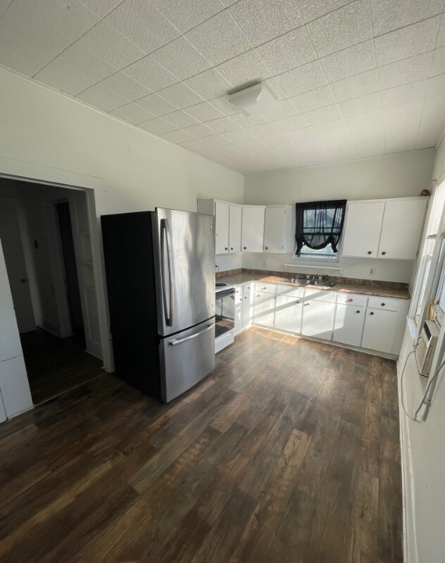 Foto del edificio - 707 N Lamar Ave