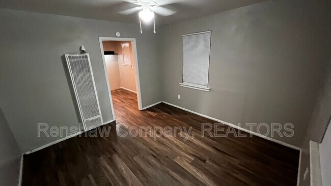 Building Photo - 2245 Stovall Ave