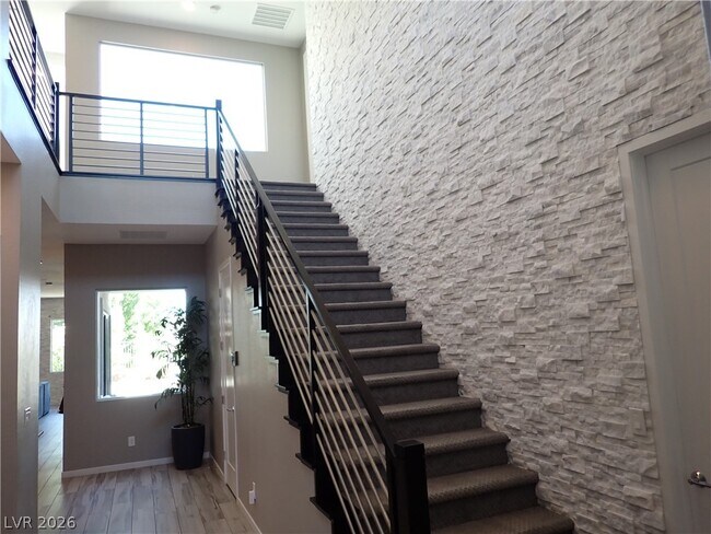 Building Photo - 10226 Jade Gardens Dr