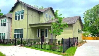 Building Photo - 1622 E Mission Blvd